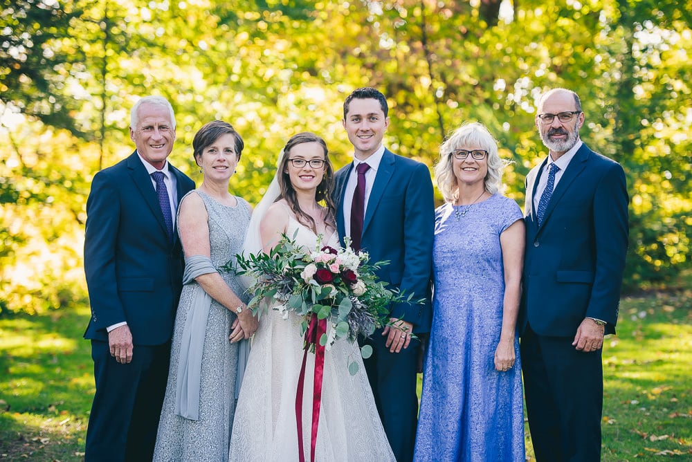 family photos at elsie Perrin wedding in London Ontario